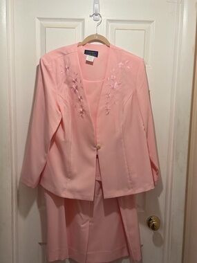 Willow Ridge Pink Two-Piece Set with Navy Label